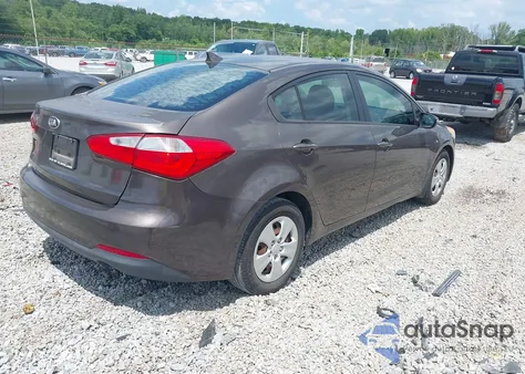 2015 Kia Forte Lx z USA, uszkodzony, nr VIN KNAFX4A61F5284358